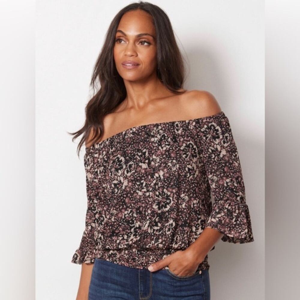 Evereve Dark Floral Smocked Off Shoulder Mesh Style Stretch Shirt size XS
